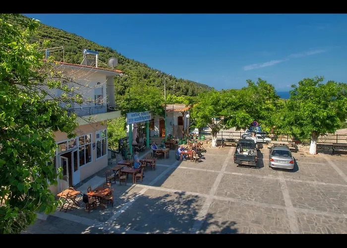 Chez Konstantinos Kallirákhi